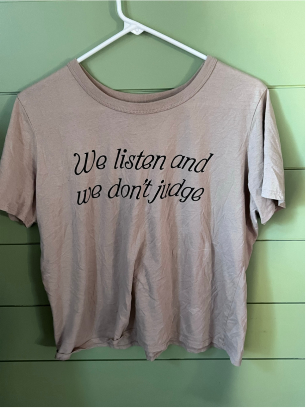 Women's Doe Short Sleeve Graphic Tee Beige Size XL
